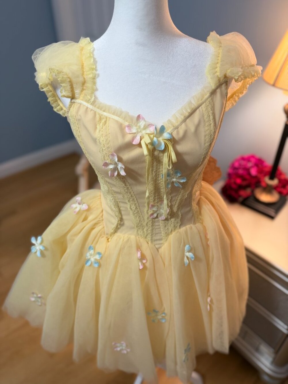 Lacemade Flower Archer Princess Dress, S, Brand New w/Tags - Picture 1 of 8